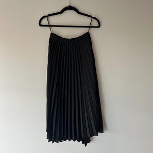 Uniqlo Pleated Midi Skirt